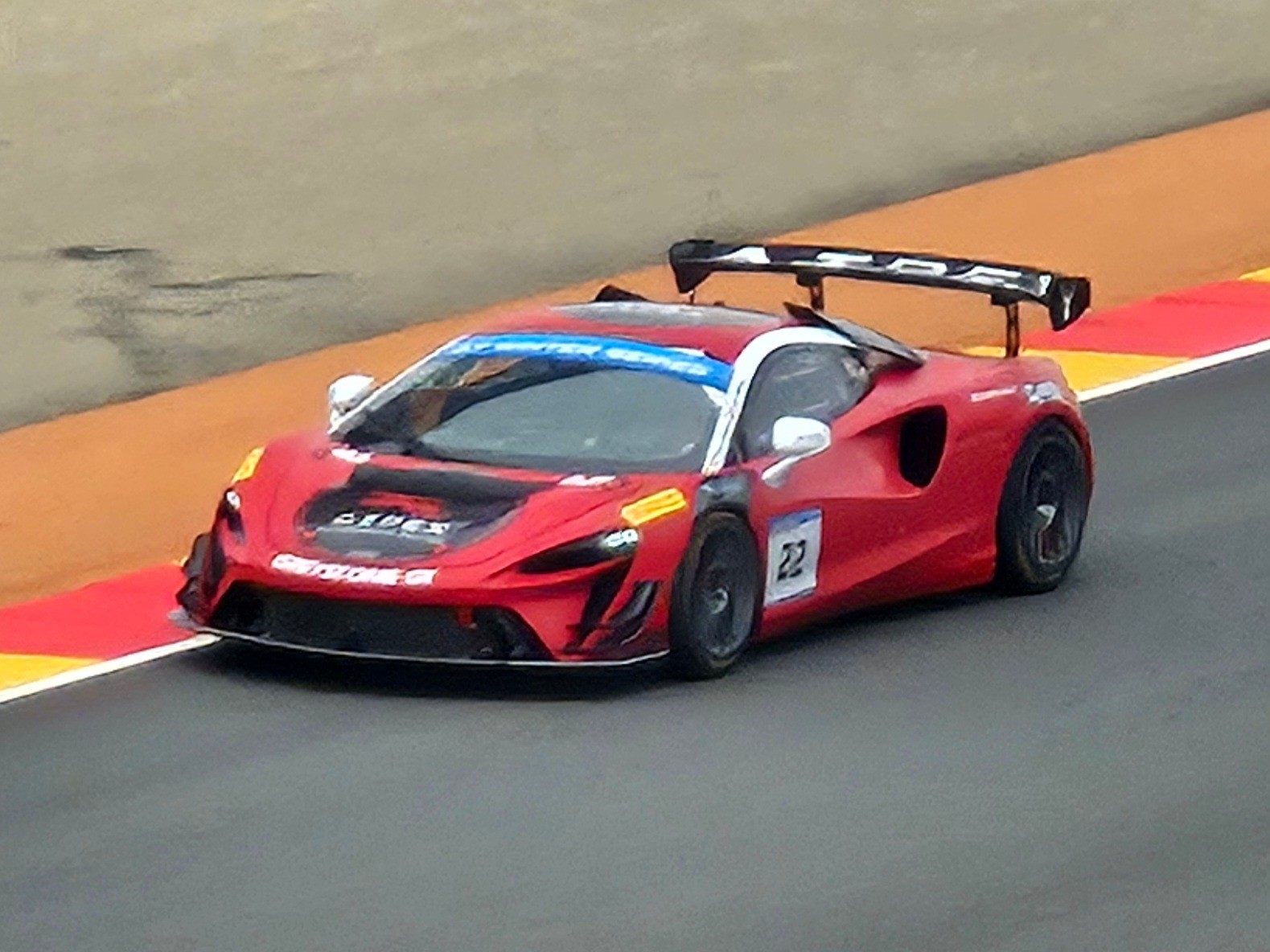McLaren Artura Trophy