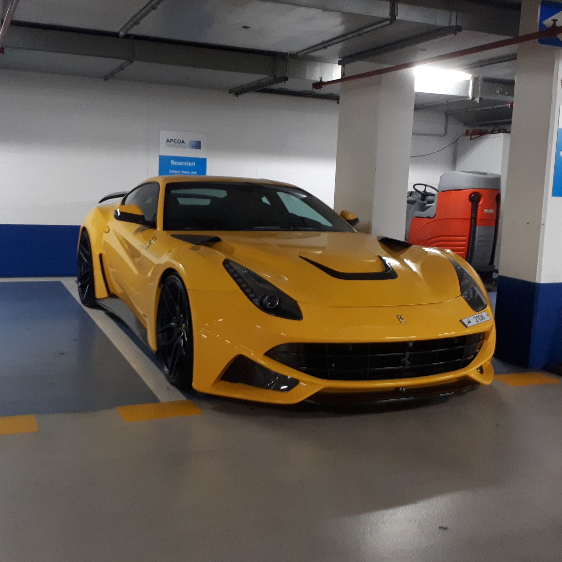Ferrari F12 Novitec Rosso N-Largo