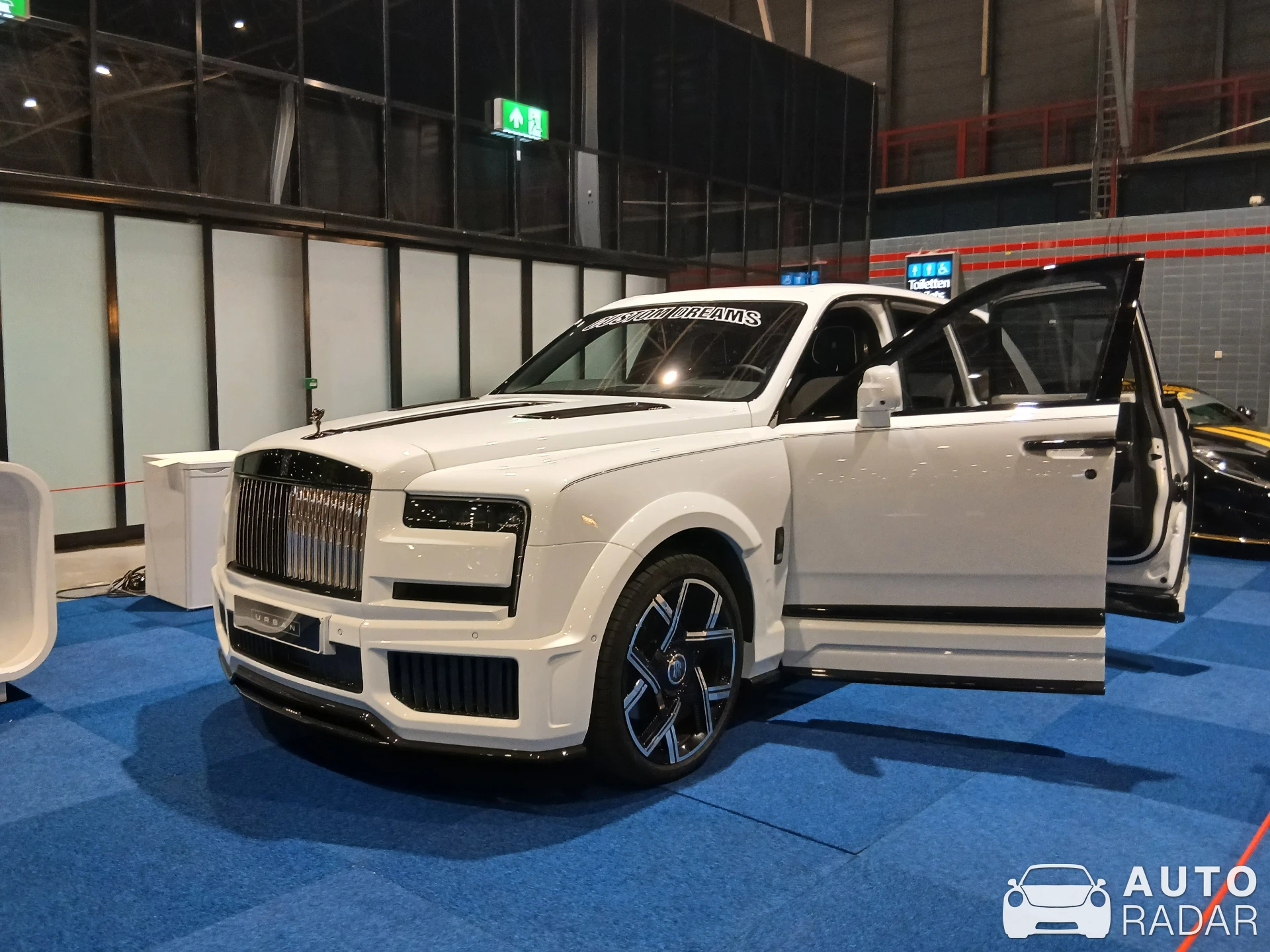 Rolls-Royce Cullinan Urban Widetrack spotted in Utrecht