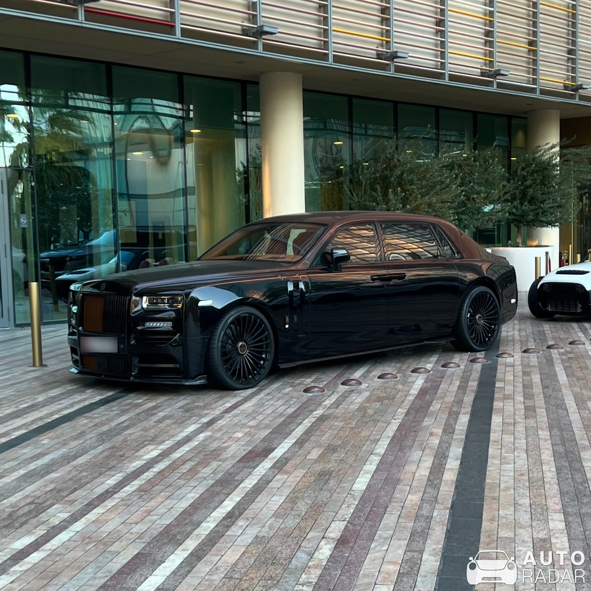 Rolls-Royce Phantom VIII Mansory Pulse Edition spotted in Abu Dhabi