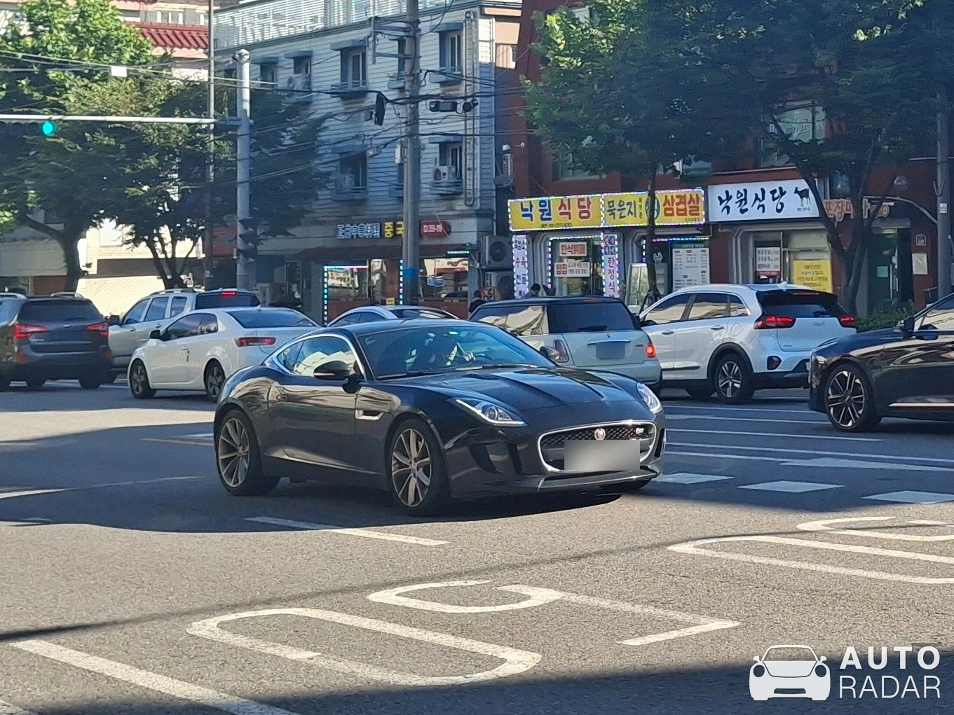 Jaguar F-Type R Coupé 2017 spotted in Seoul