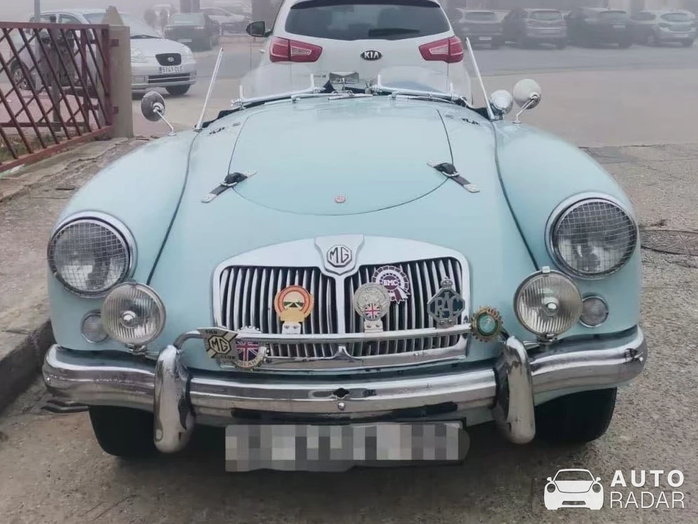 MG MGA spotted in Carbonero el Mayor, 西班牙