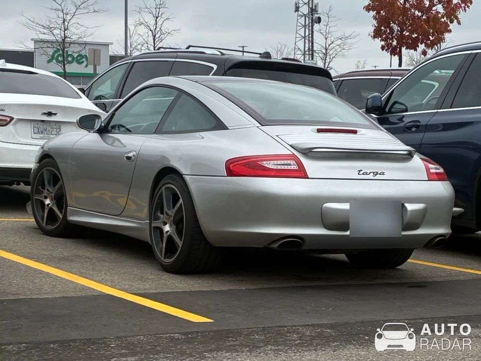 Porsche 996 Targa spotted in Waterloo