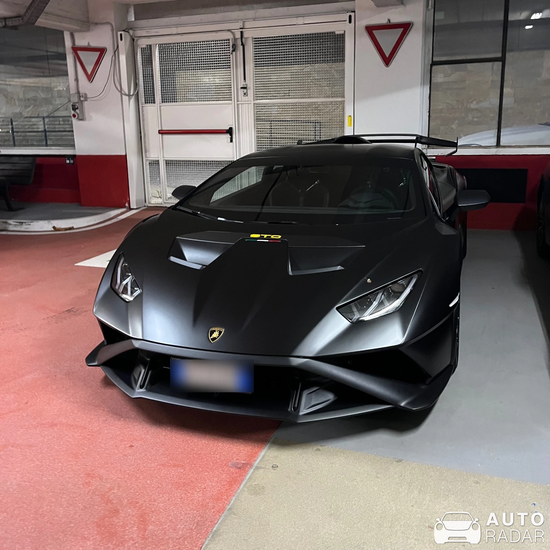 Lamborghini Huracán LP640-2 STO spotted in Venezia, Italia