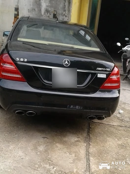 Mercedes-Benz S 63 AMG W221 2010 spotted in Thành phố Việt Trì