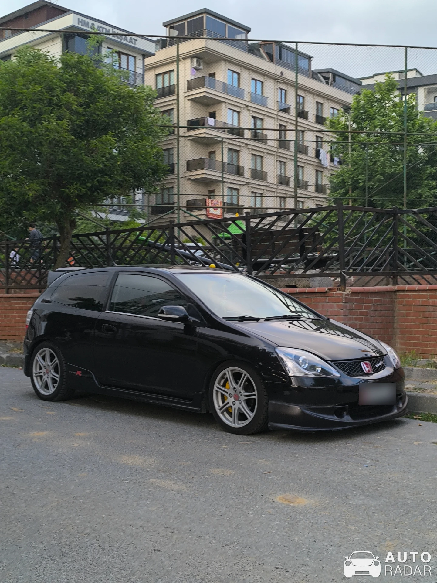Honda Civic Type R 2005 spotted in Çekmeköy, Türkiye
