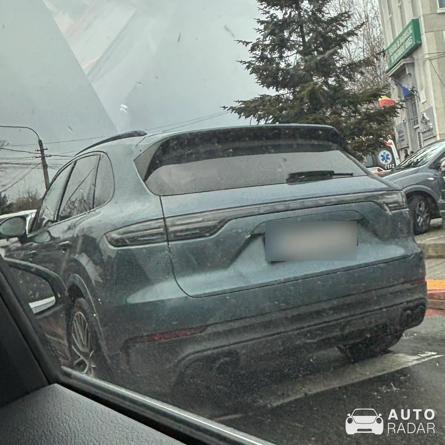 Porsche Cayenne spotted in Pitești