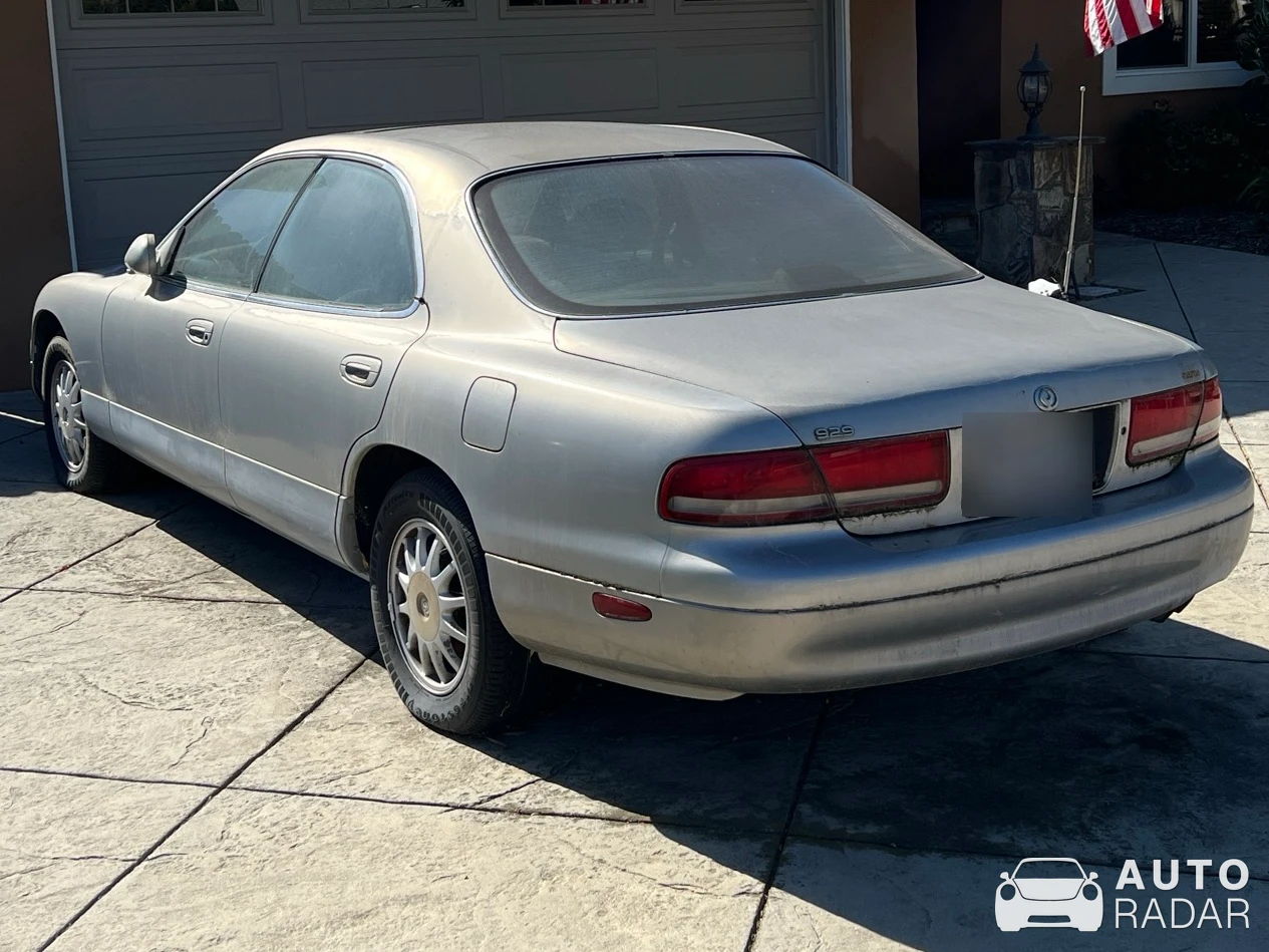 Mazda 929 spotted in Camarillo