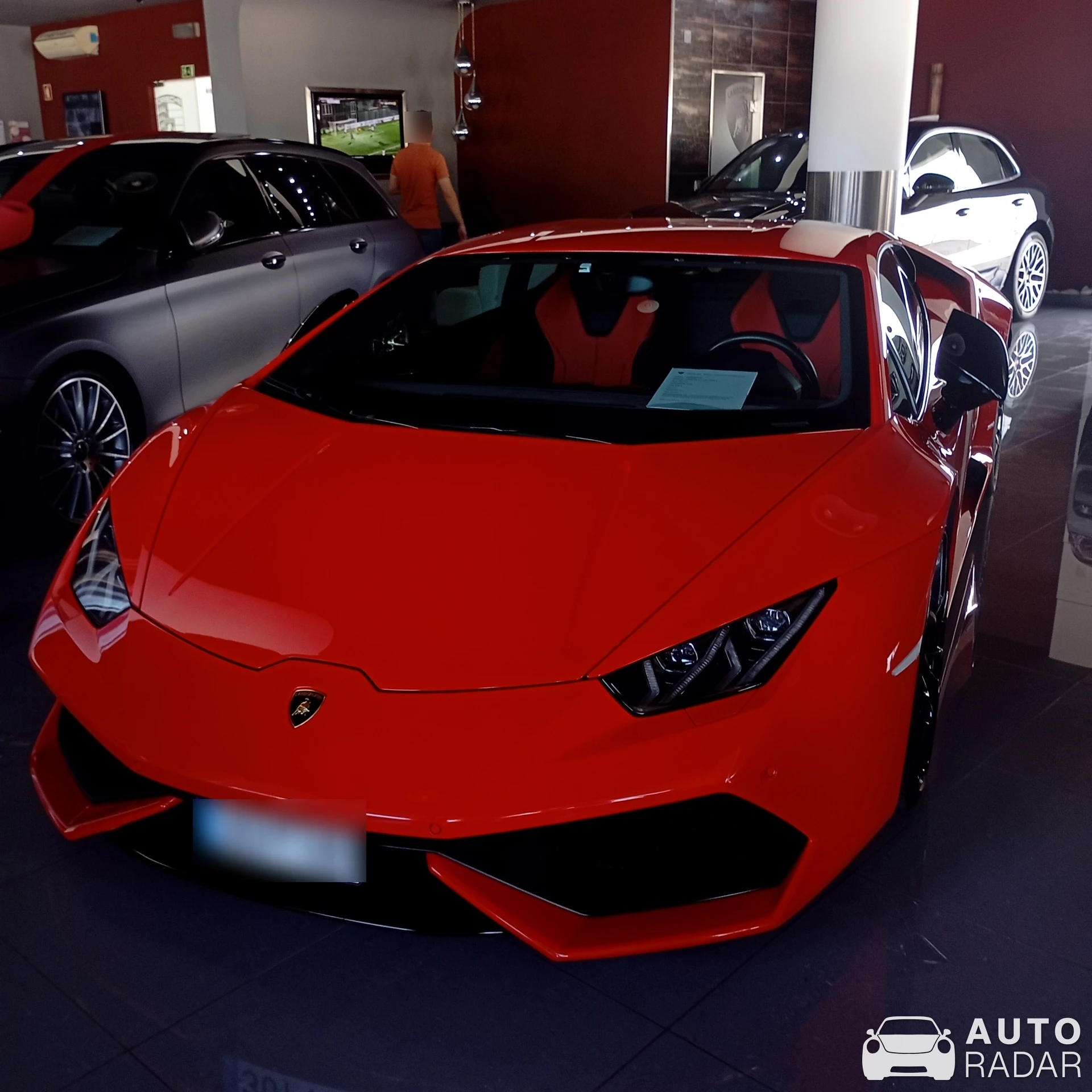 Lamborghini Huracán LP610-4 spotted in Arrentela, Portugal