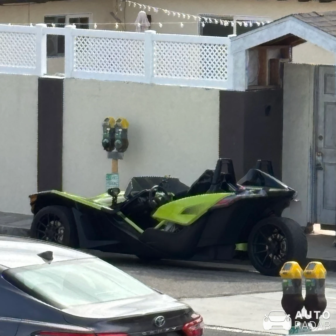 Polaris Slingshot GT LE spotted in Hermosa Beach
