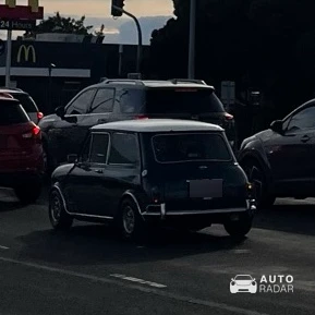 Morris Mini spotted in Leopold