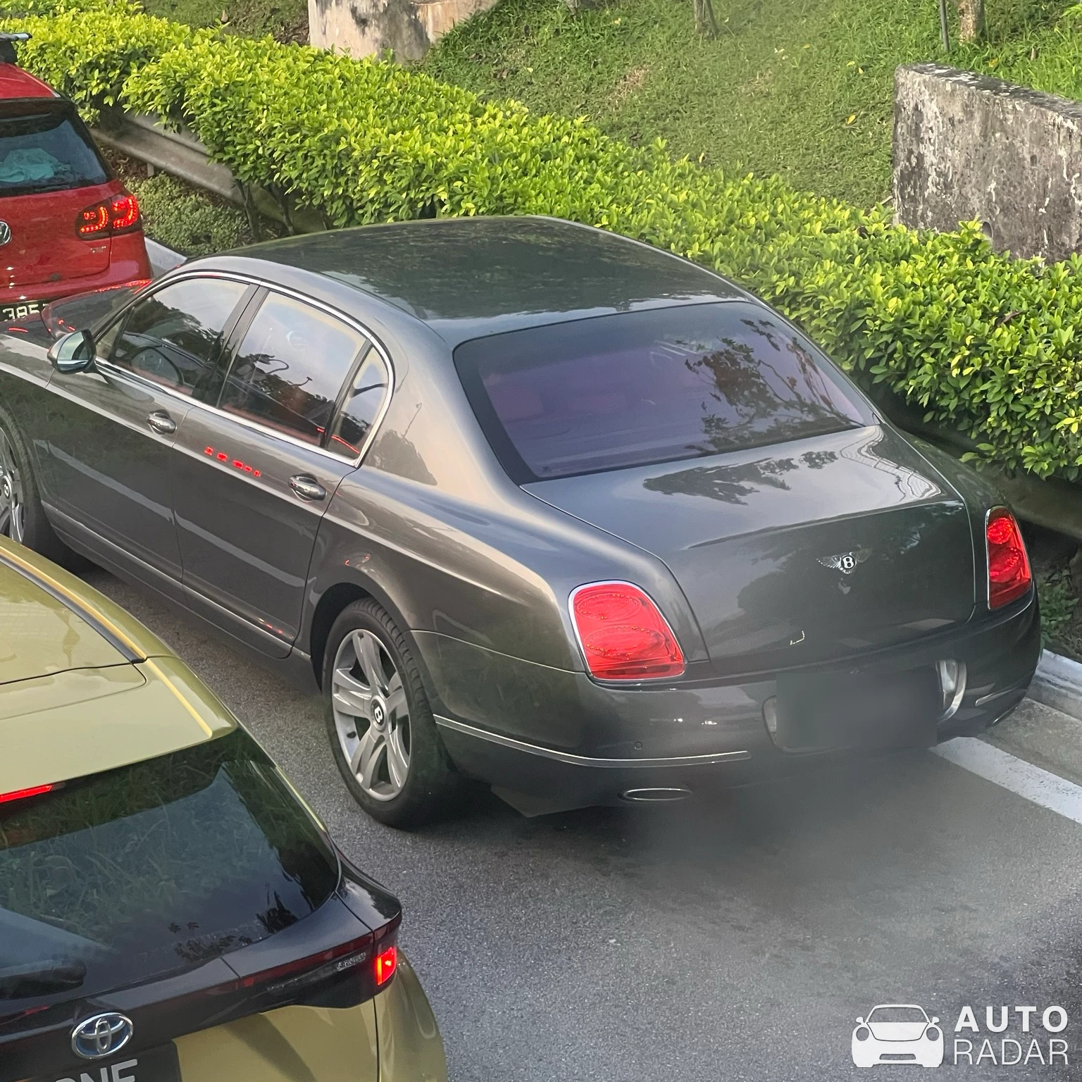 Bentley Continental Flying Spur spotted in Singapore, Singapore