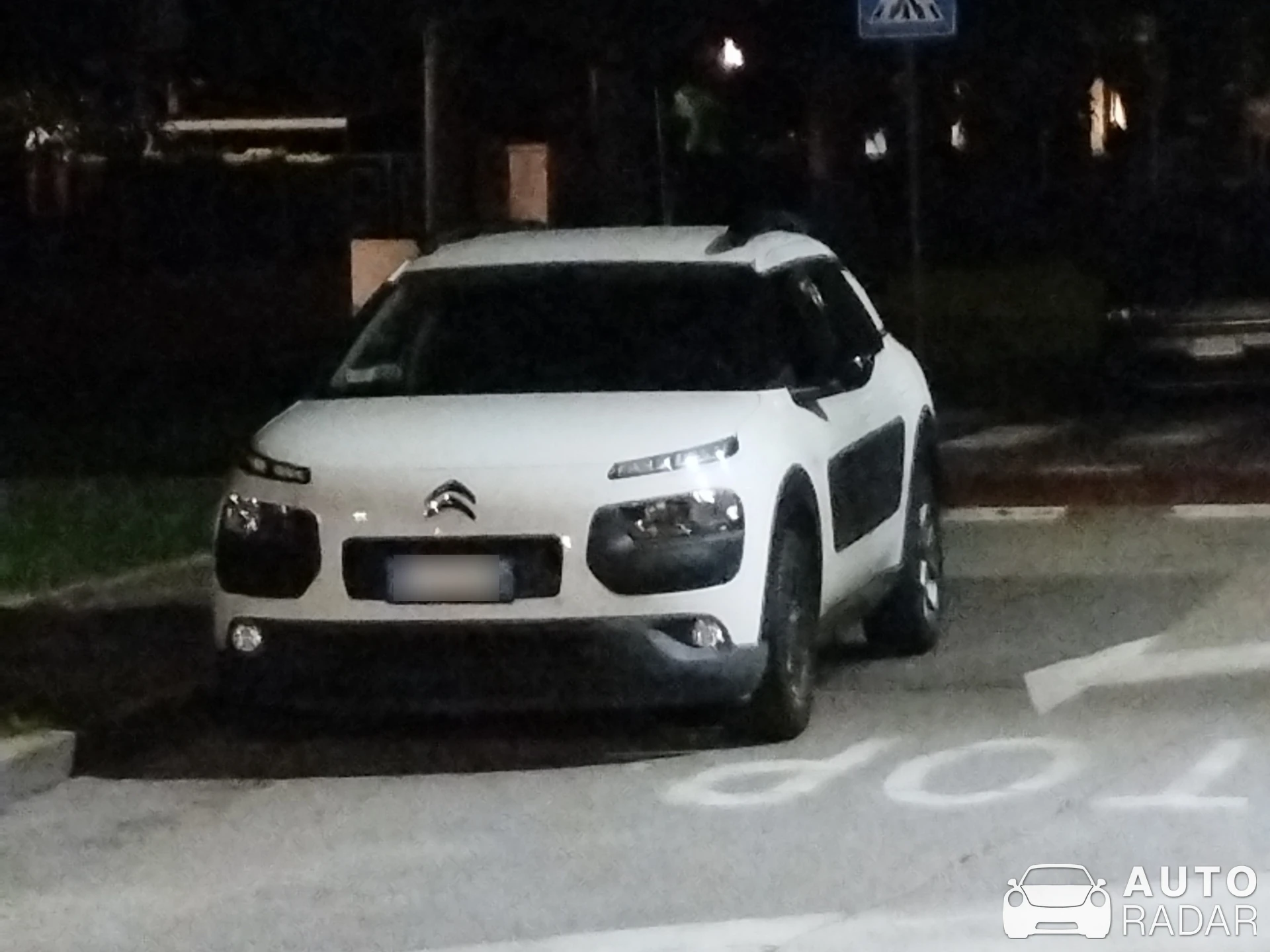 Citroën C4-L spotted in Venezia