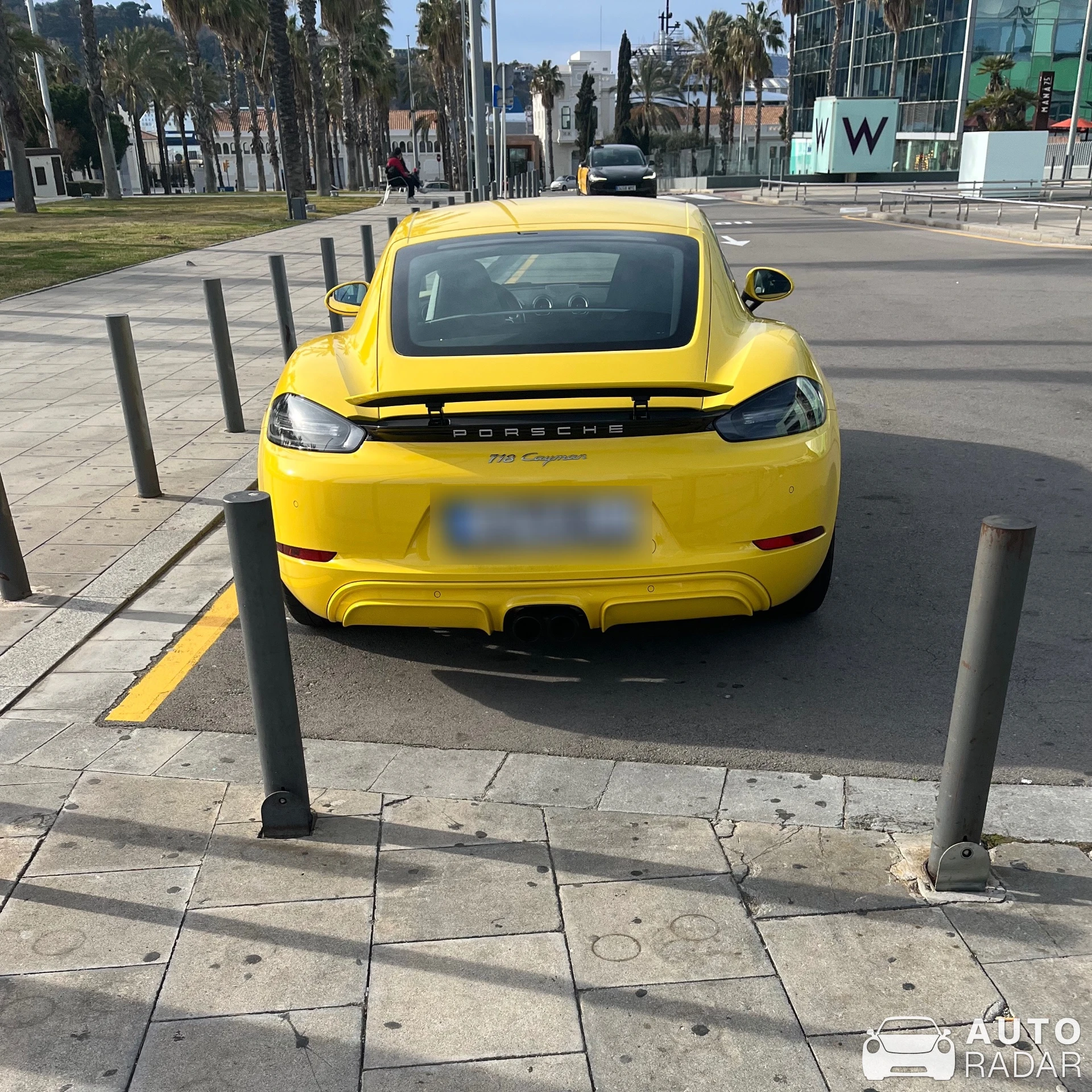 Porsche 718 Cayman spotted in Barcelona, España