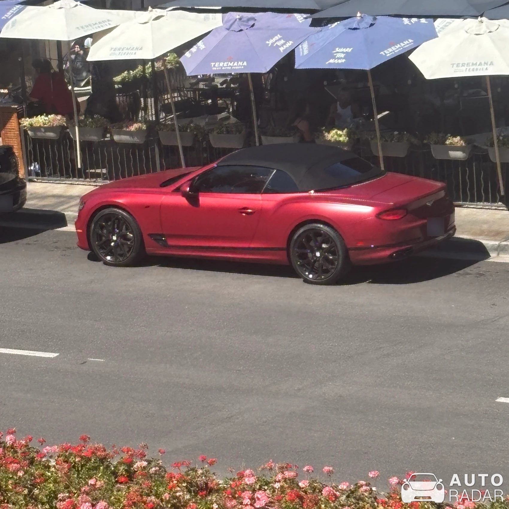 Bentley Continental GTC spotted in La Quinta
