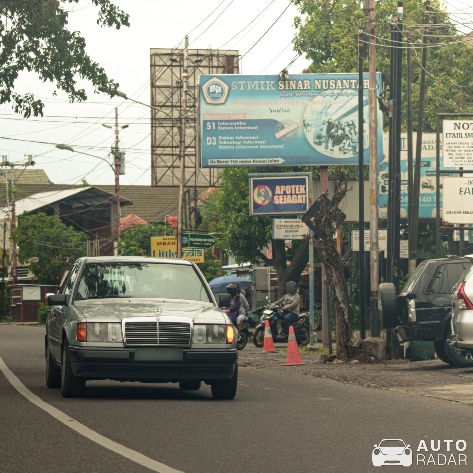 Mercedes-Benz E-Klasse W124 spotted in Kota Surakarta, Indonesia