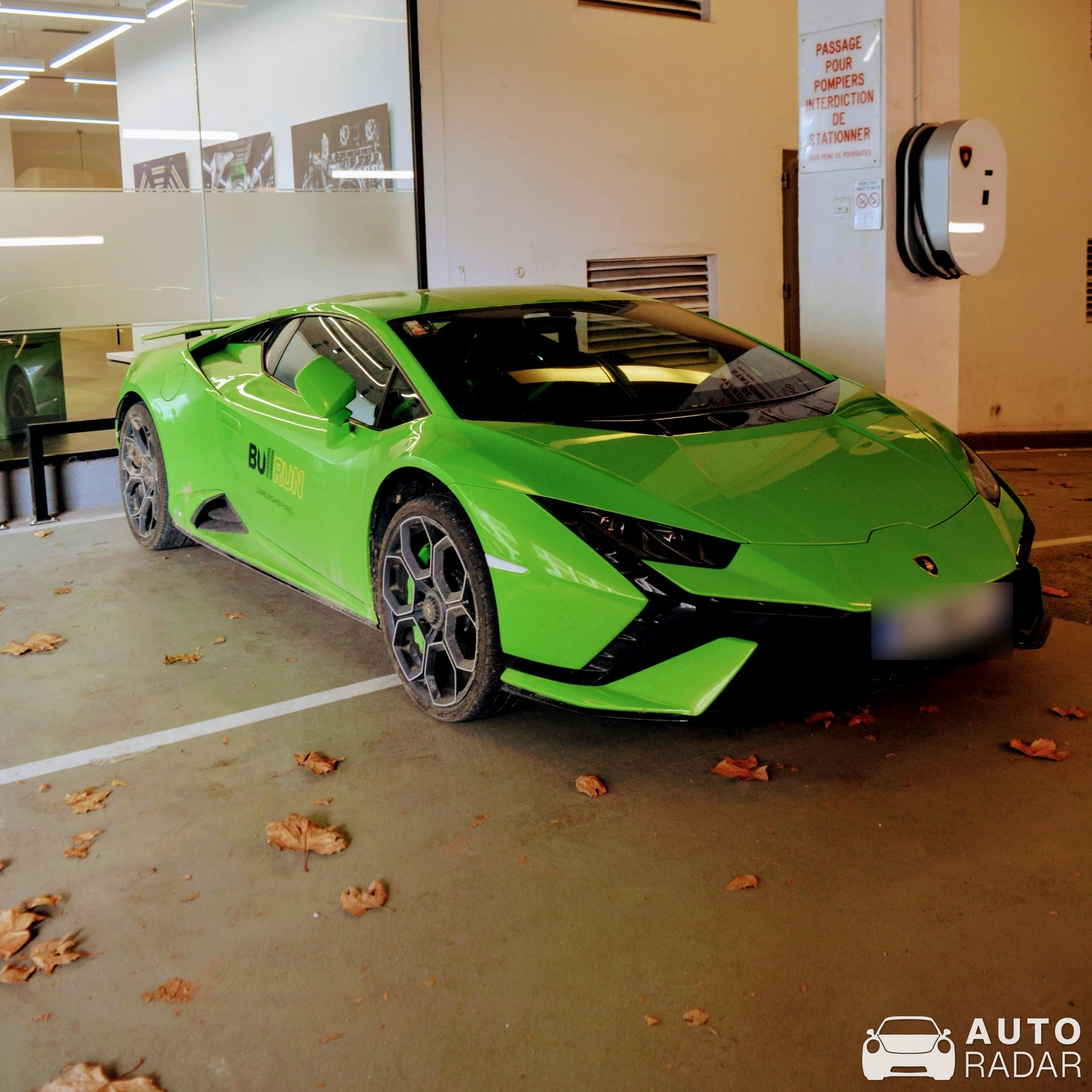 Lamborghini Huracán LP640-2 Tecnica spotted in Puteaux, France