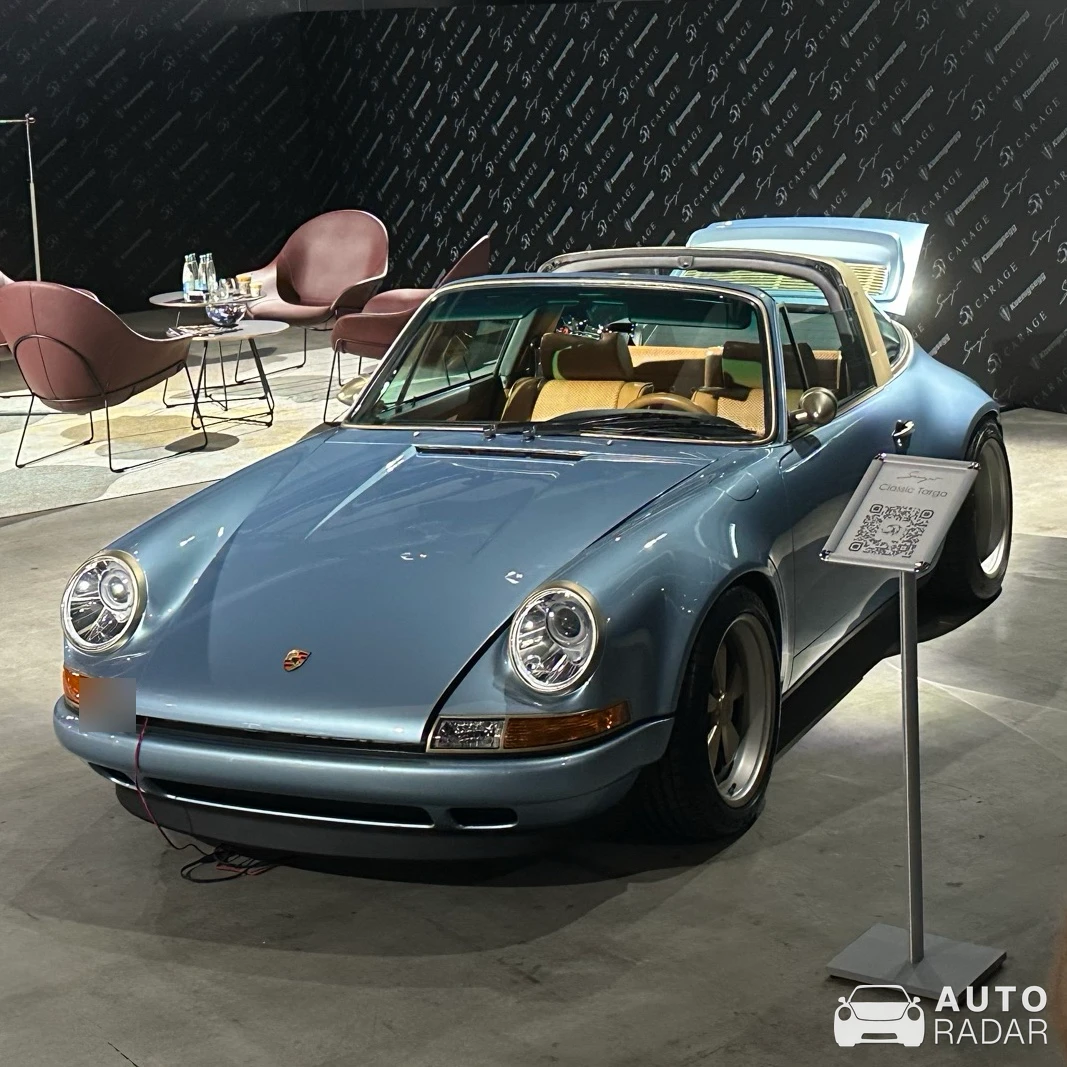 Singer 911 Targa spotted in Zürich