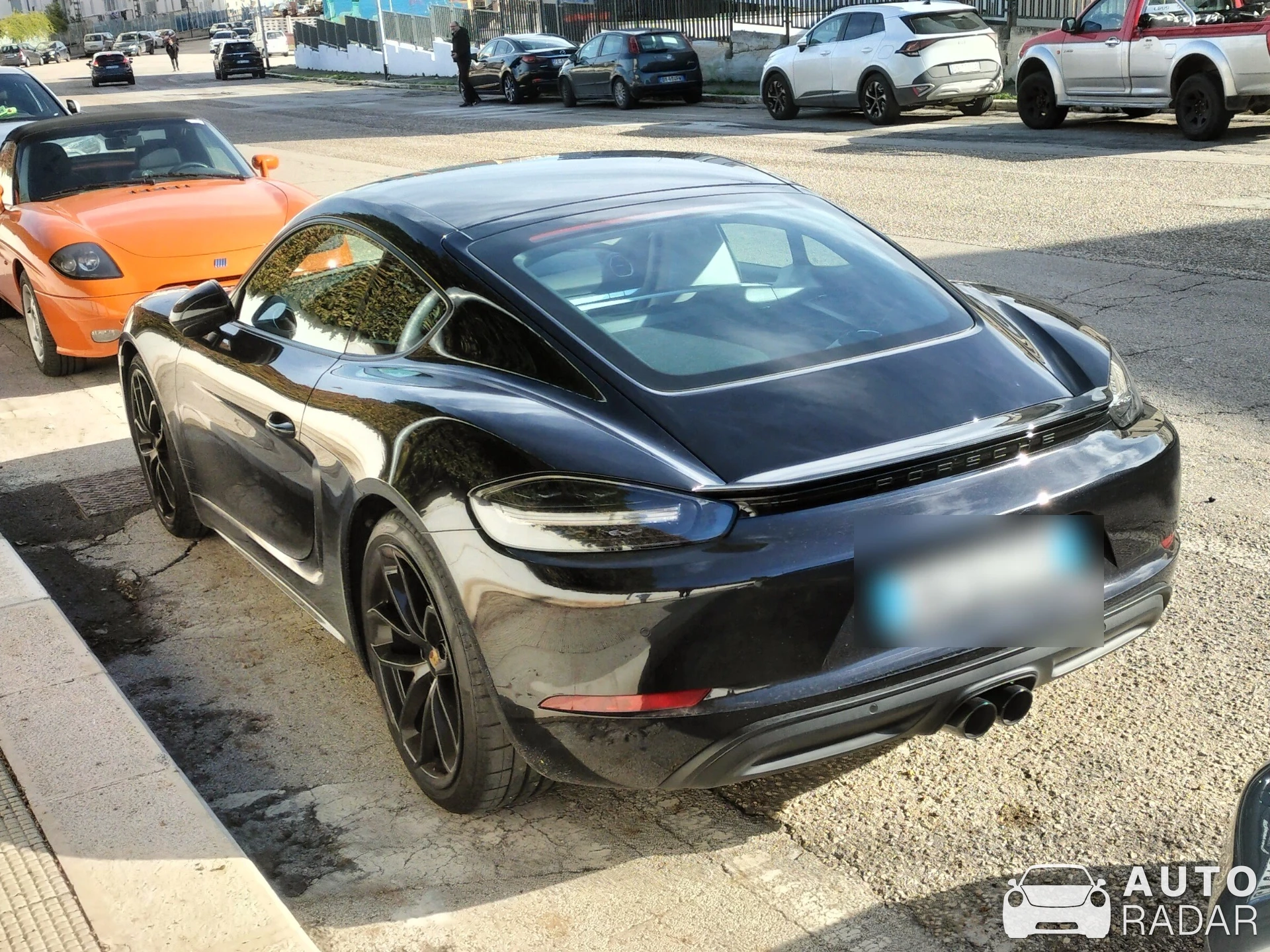 Porsche 718 Cayman spotted in Bari, Italy
