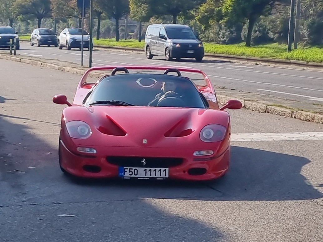 Ferrari F50 spider