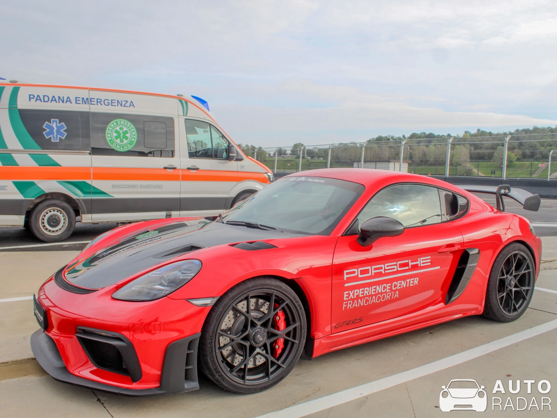 Porsche 718 Cayman GT4 RS spotted in Brescia, Italy