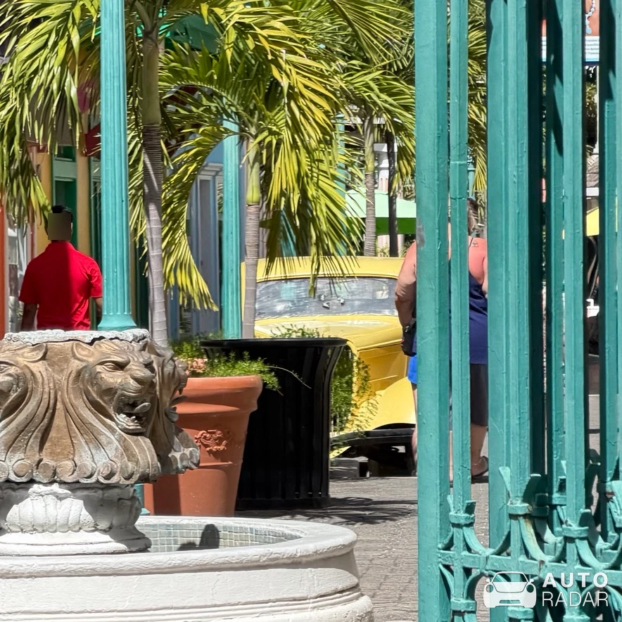 Ford 1933 spotted in Philipsburg