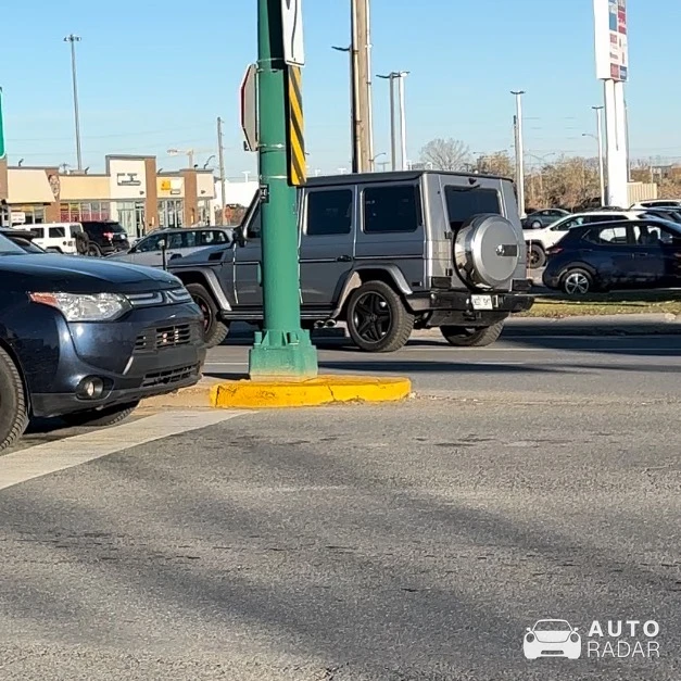 Mercedes-Benz G 500 spotted in Terrebonne, Canada