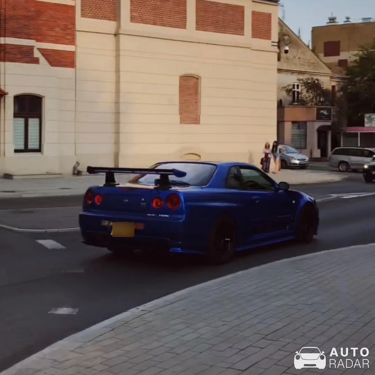 Nissan Skyline R34 GT-R V-Spec II Nür Nismo Clubman Race Spec spotted in Jarosław