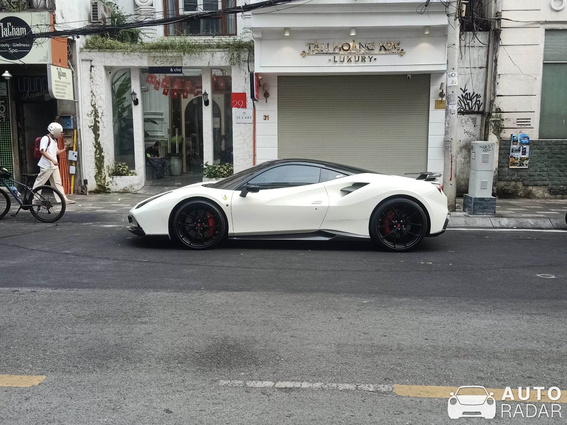 Ferrari 488 GTB spotted in Ho Chi Minh City, Vietnam