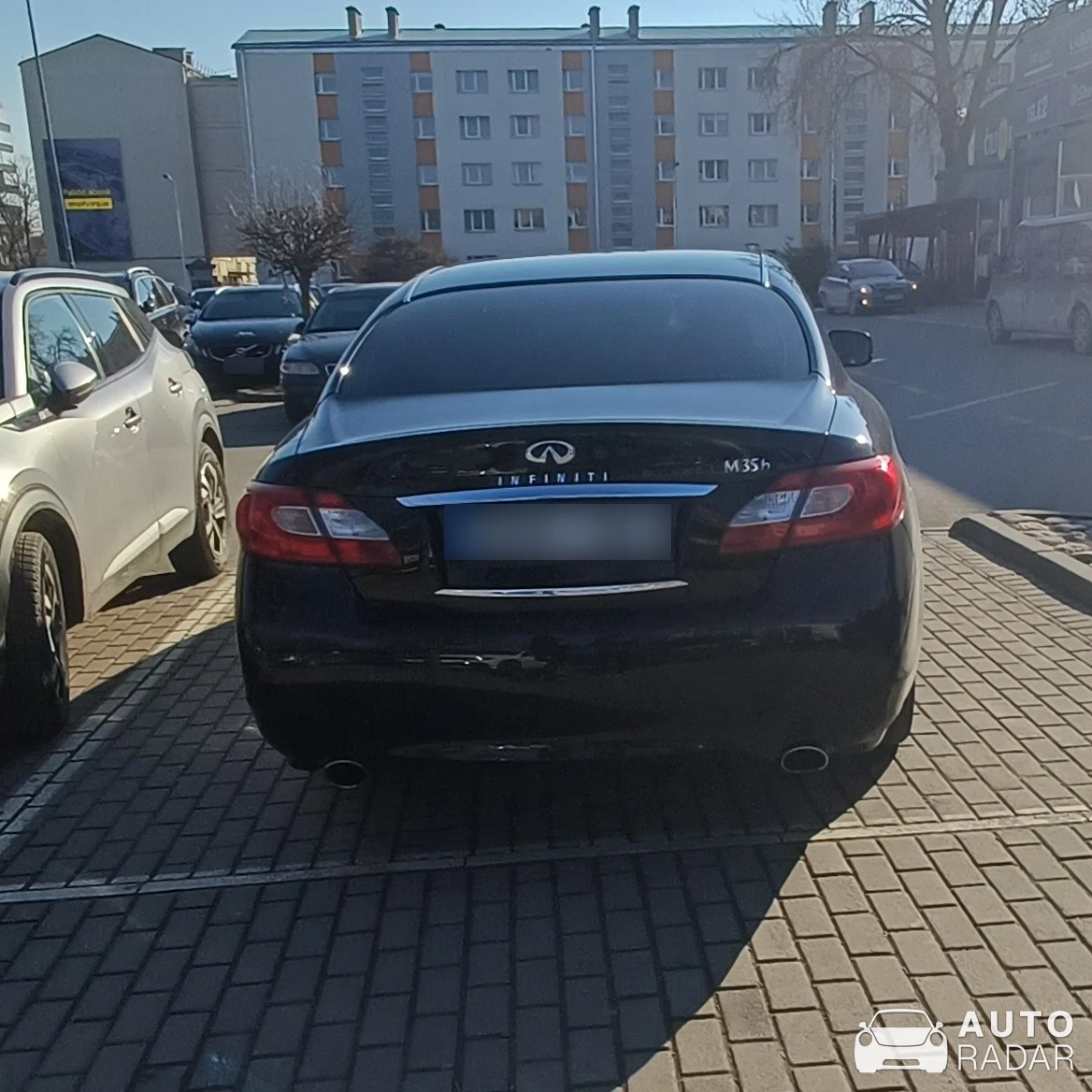 Infiniti M37 spotted in Liepāja