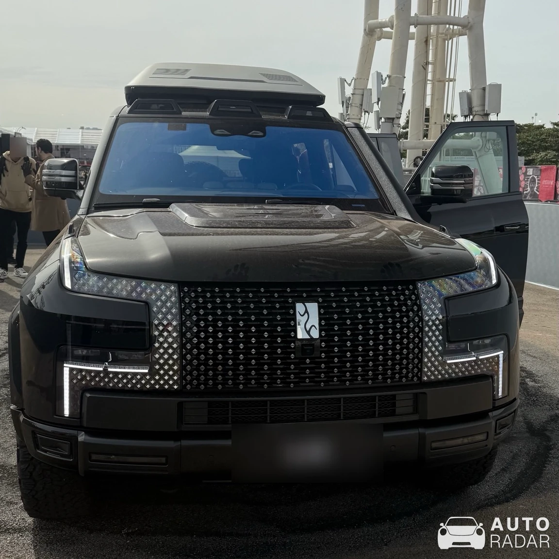 BYD Yangwang U8 spotted