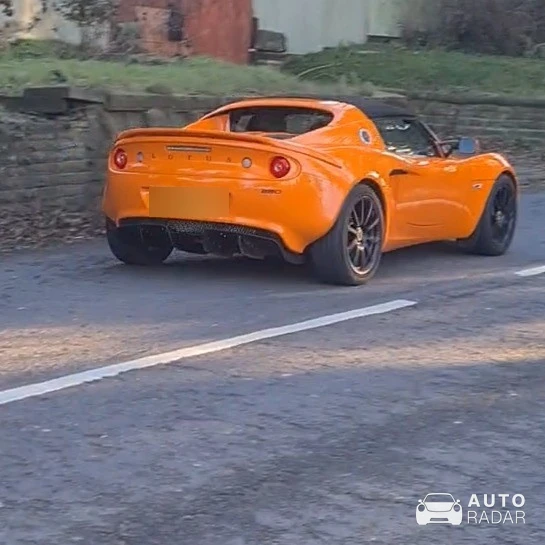 Lotus Elise S2 220R spotted in Alderley Edge