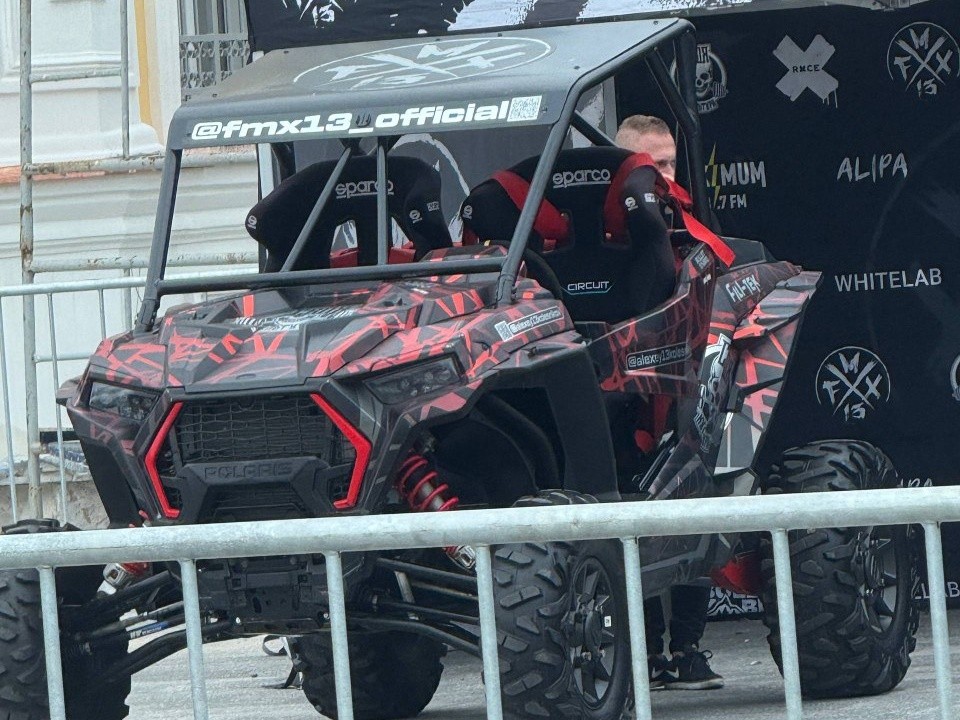 Polaris RZR XP 1000
