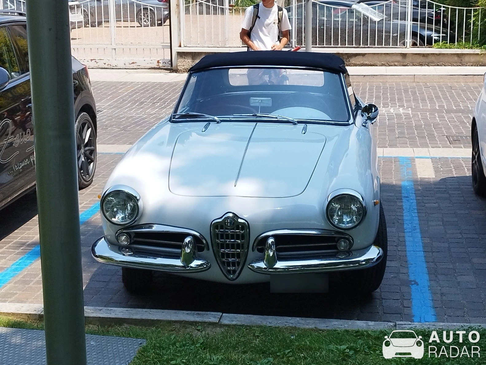 Alfa Romeo Giulietta Spider spotted in Garda