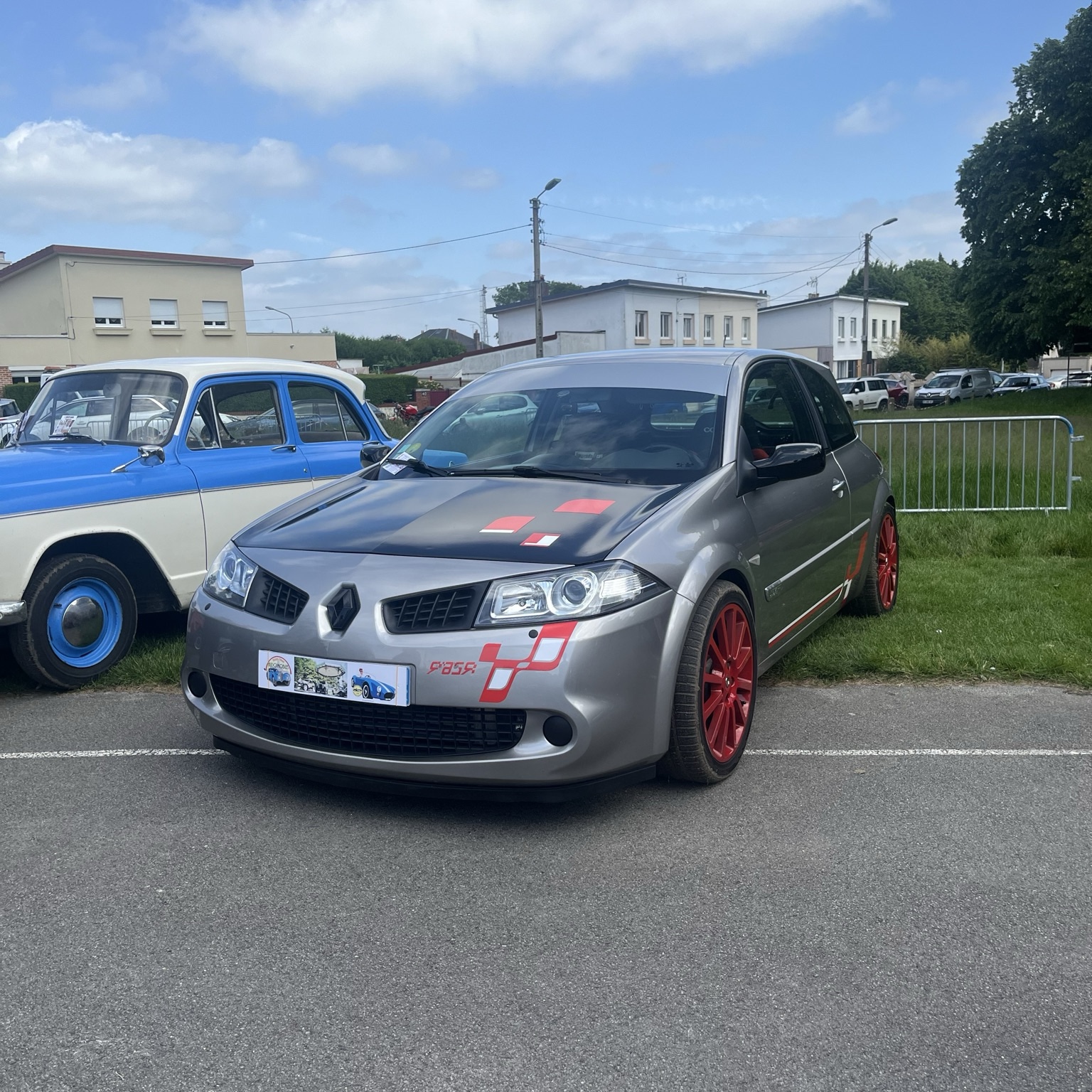 Renault Megane RS F1 Team R26