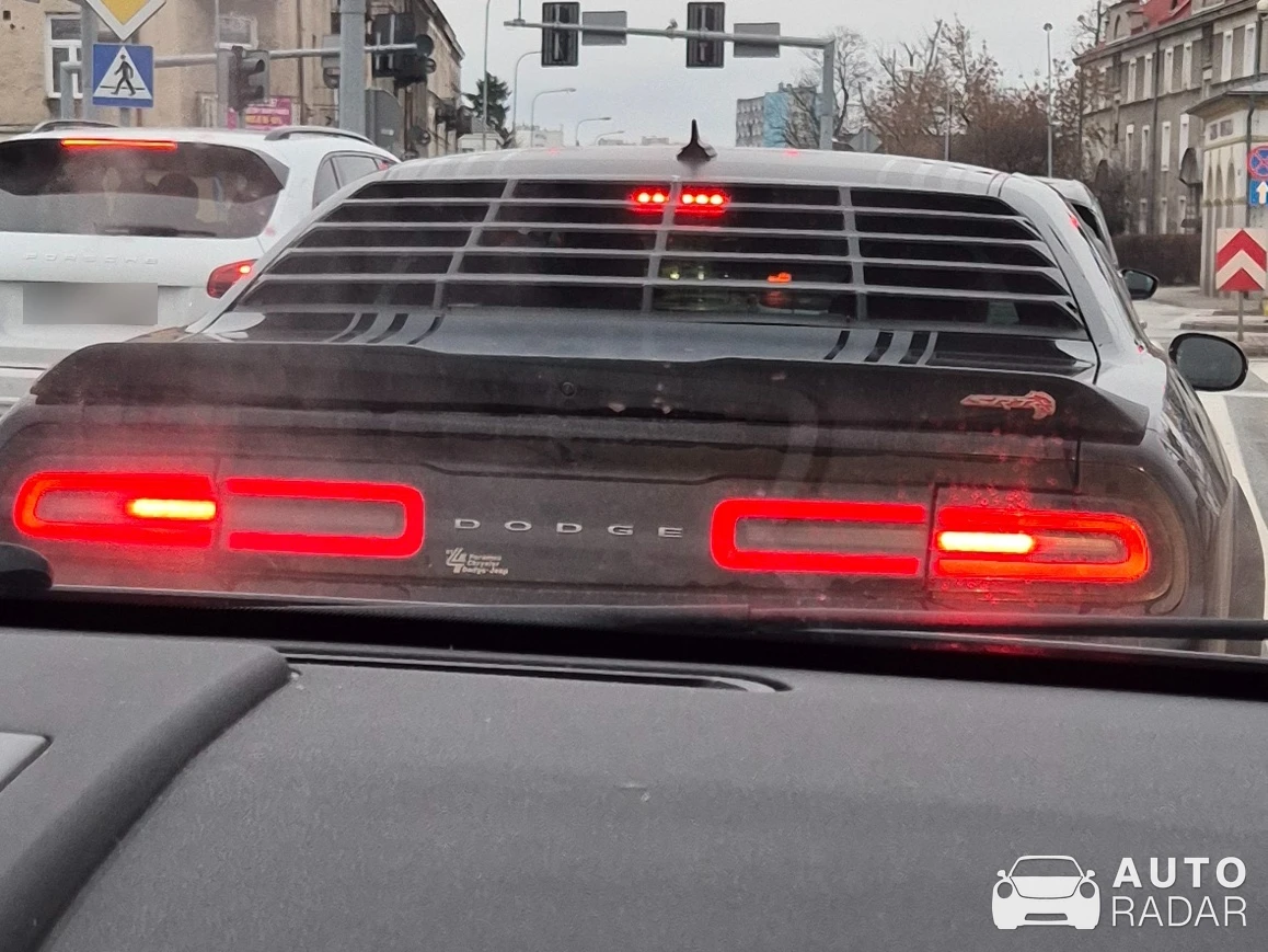 Dodge Challenger SRT Hellcat spotted in Radom
