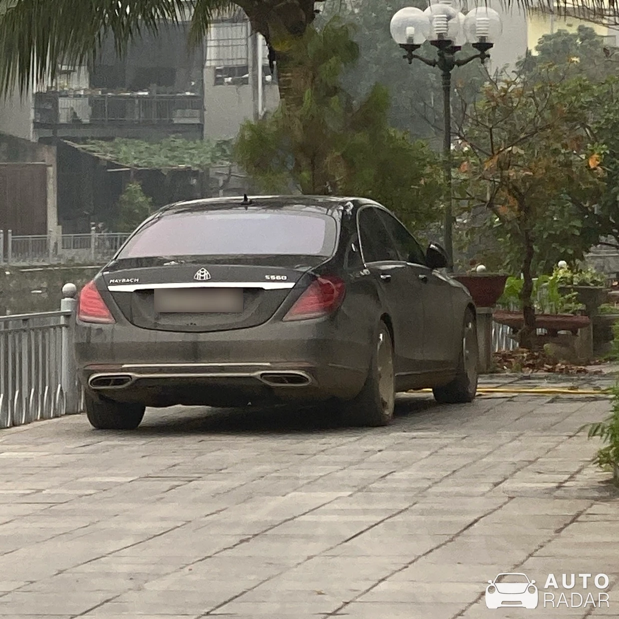 Mercedes-Maybach S 560 spotted in Thành phố Vĩnh Yên, Việt Nam