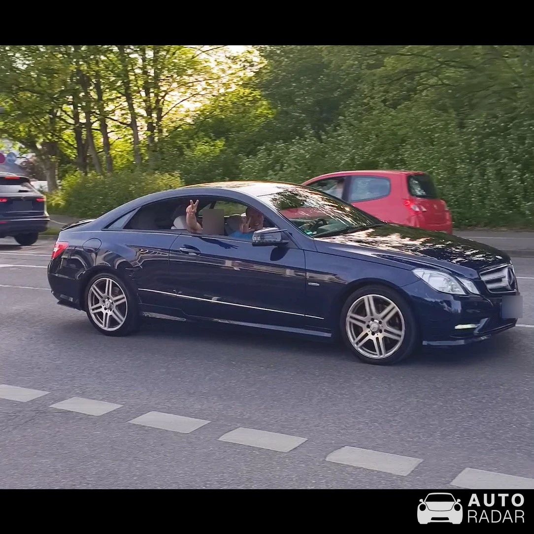 Mercedes-Benz E-Klasse Coupé C207 spotted in Weingarten