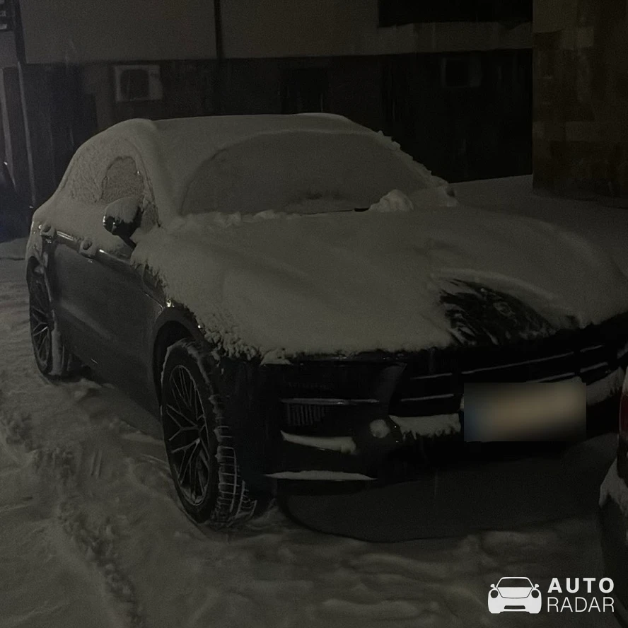 Porsche Macan spotted in Bansko, Bulgaria
