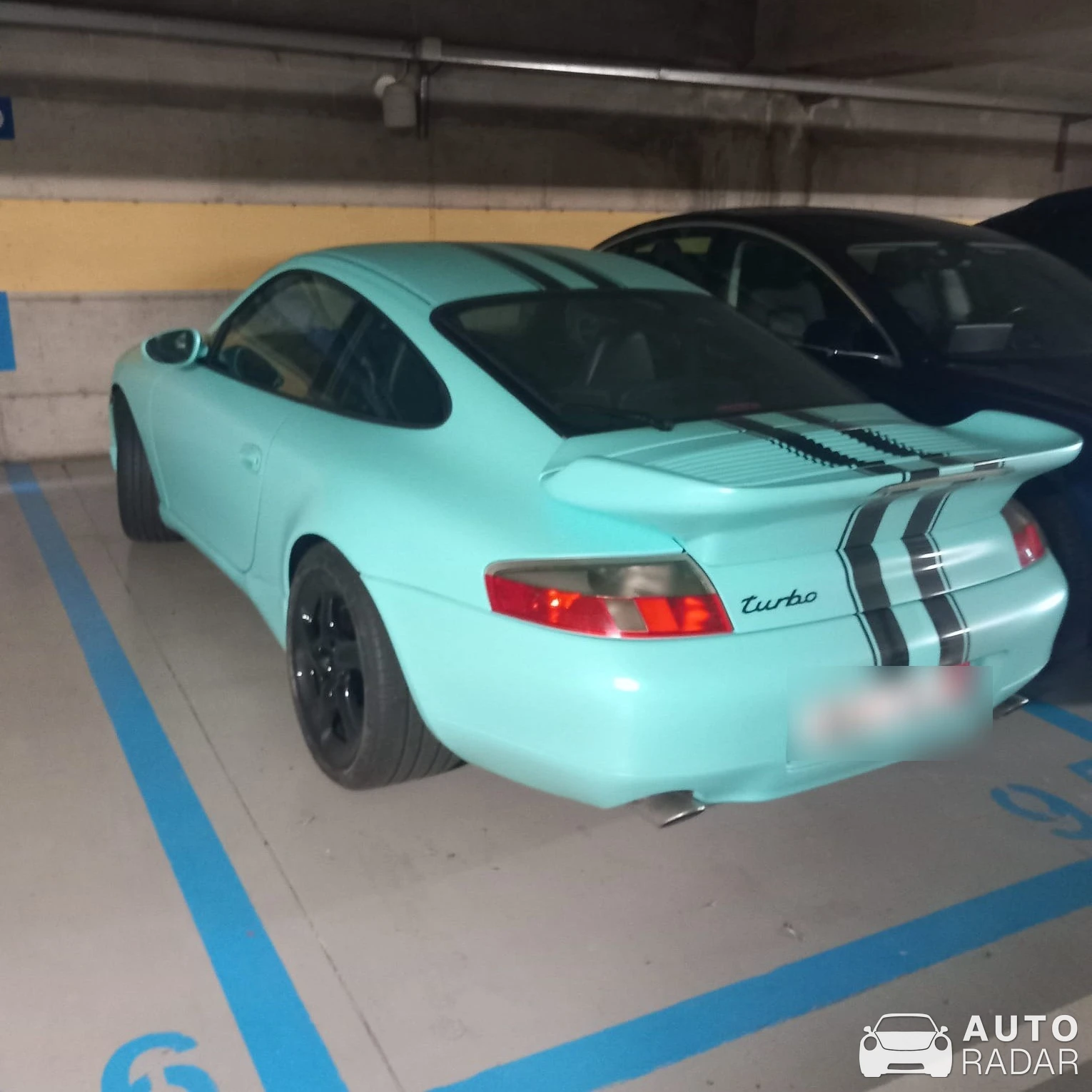 Porsche 996 Turbo spotted in Milano, Italy