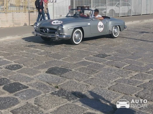 Mercedes-Benz 190 SL spotted in Palermo, Italy