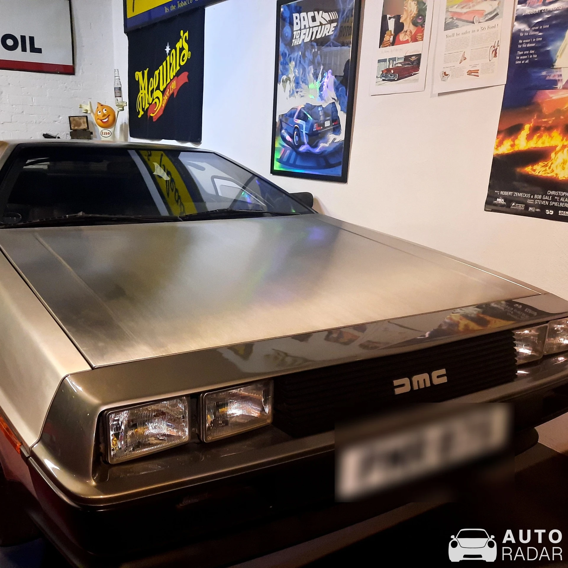 DeLorean DMC-12 spotted in Bo'ness, United Kingdom