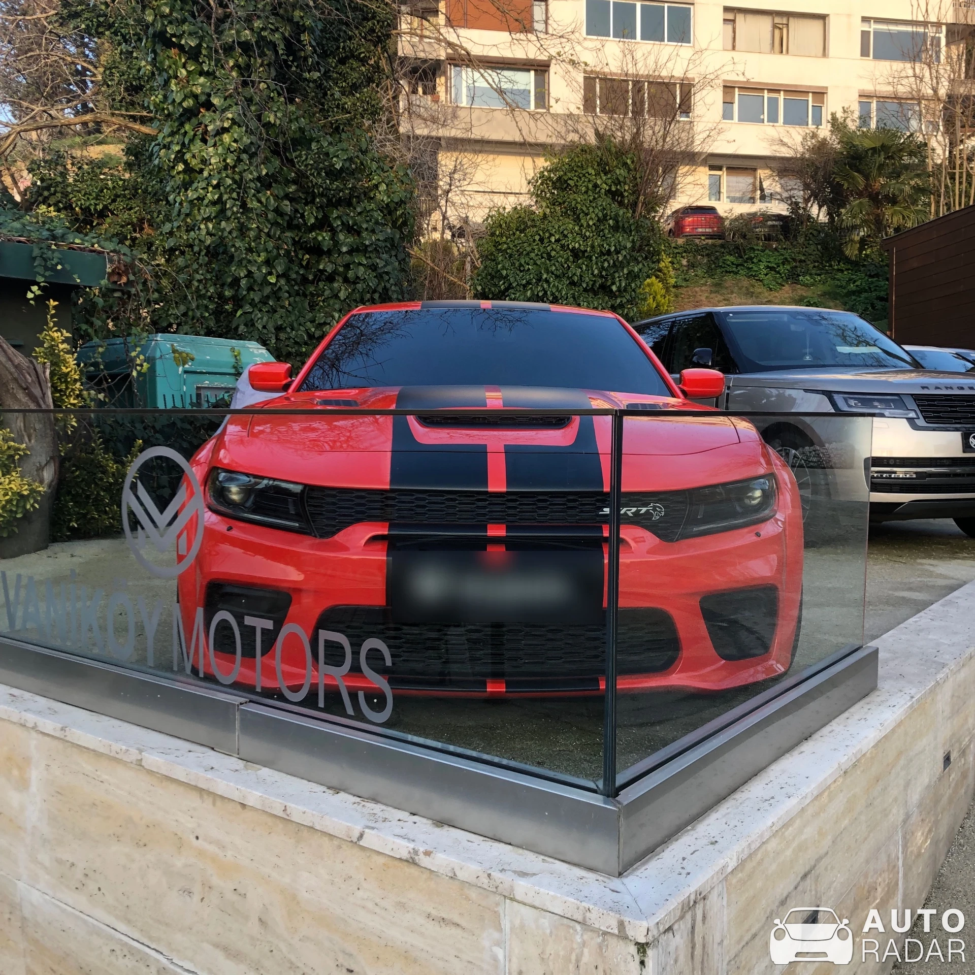 Dodge Charger SRT Hellcat spotted in Üsküdar, Türkiye