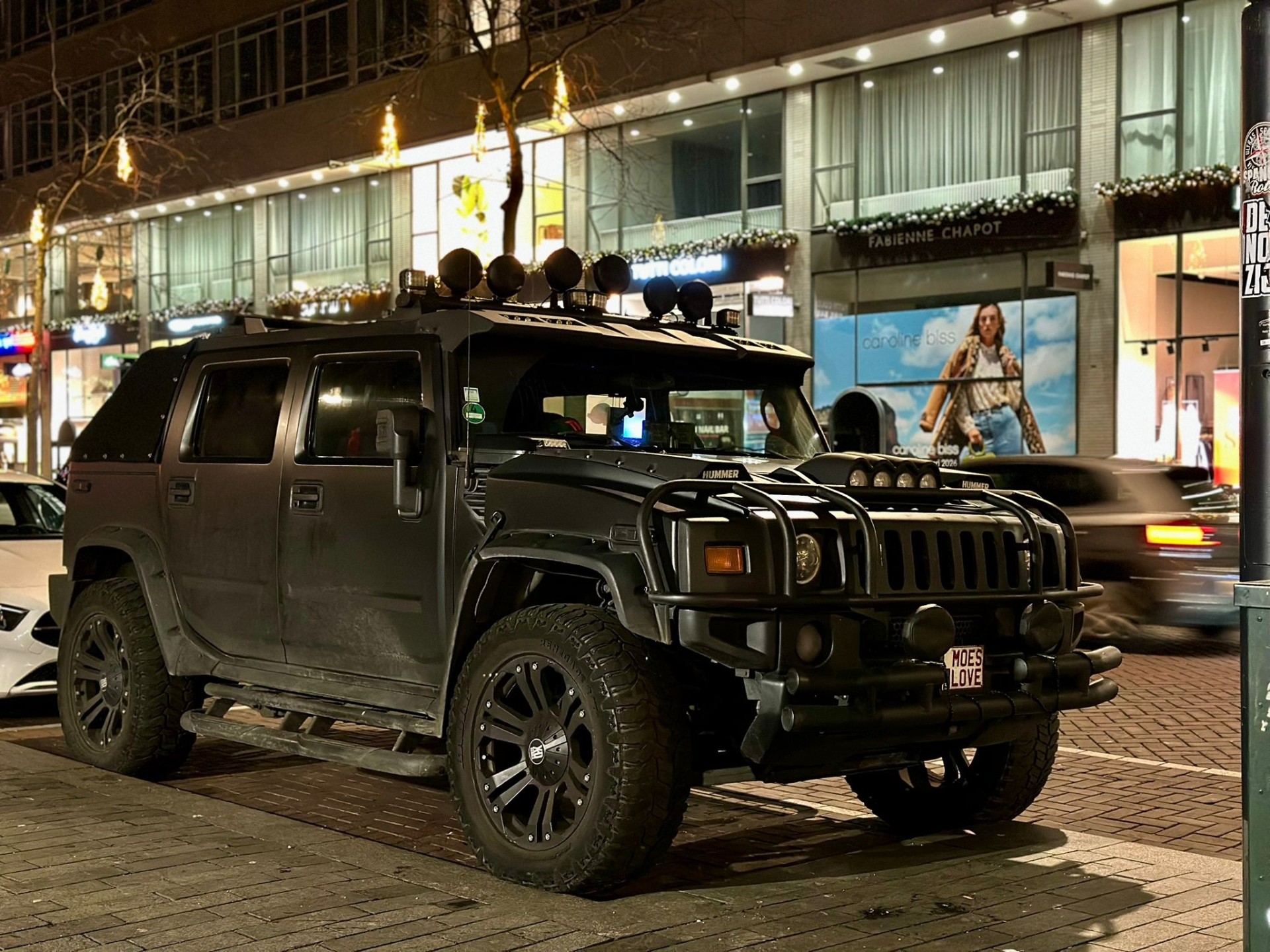 Hummer H2 SUT