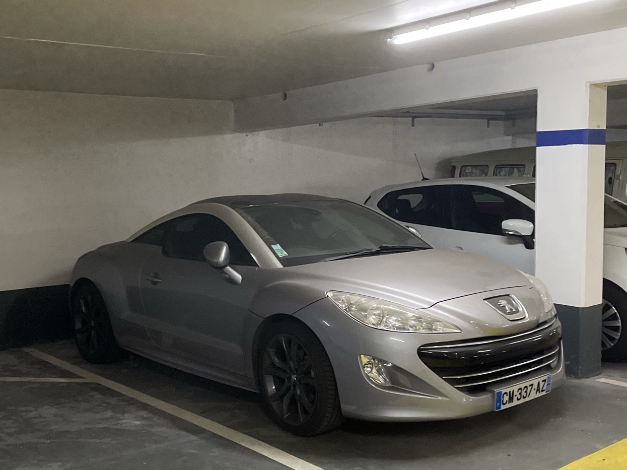 Peugeot RCZ-R