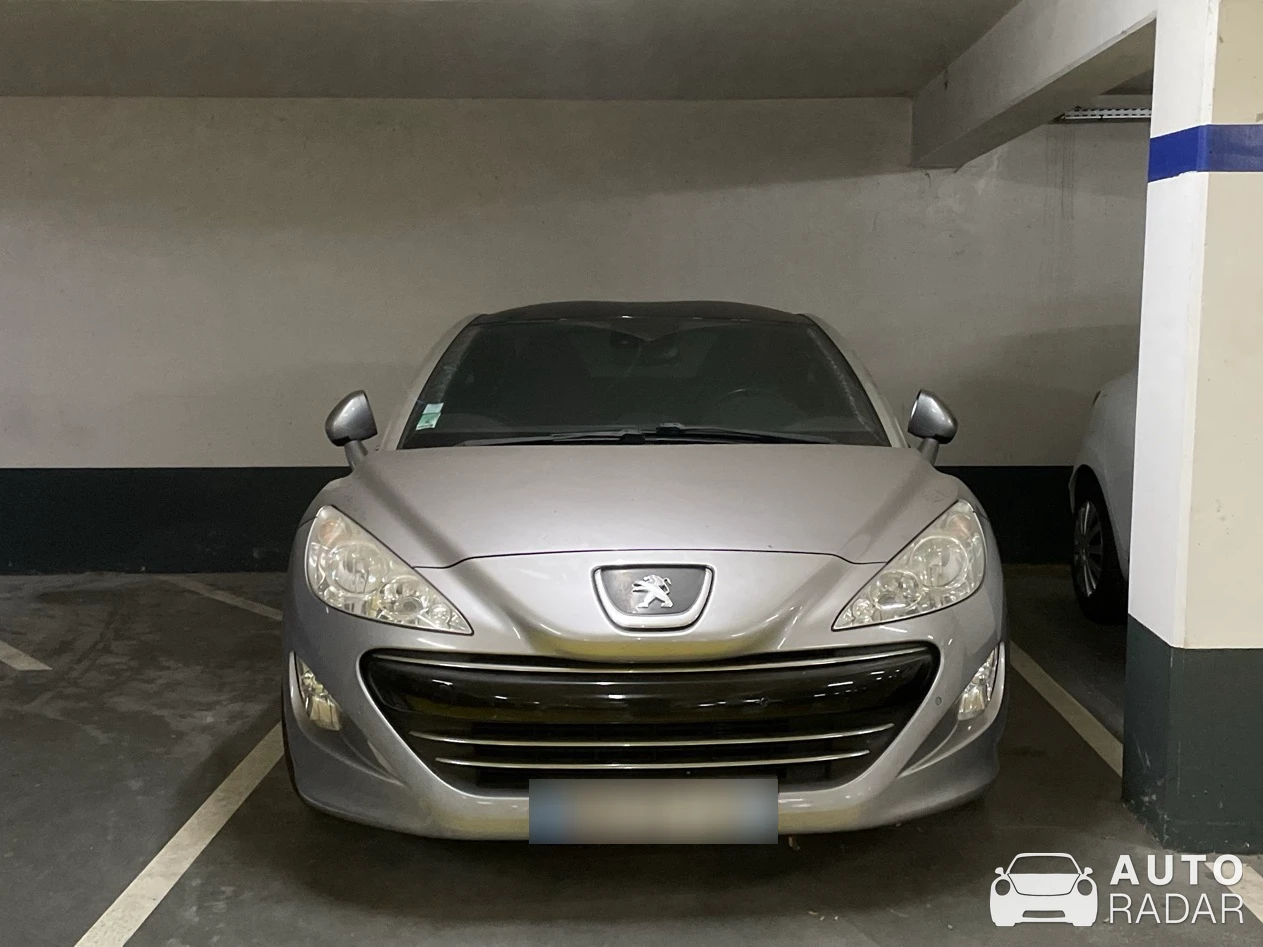Peugeot RCZ-R spotted in Toul