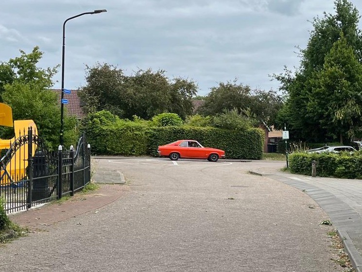 Opel Manta i200