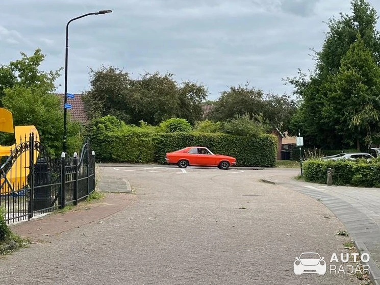 Opel Manta i200 spotted in Rijswijk, Netherlands