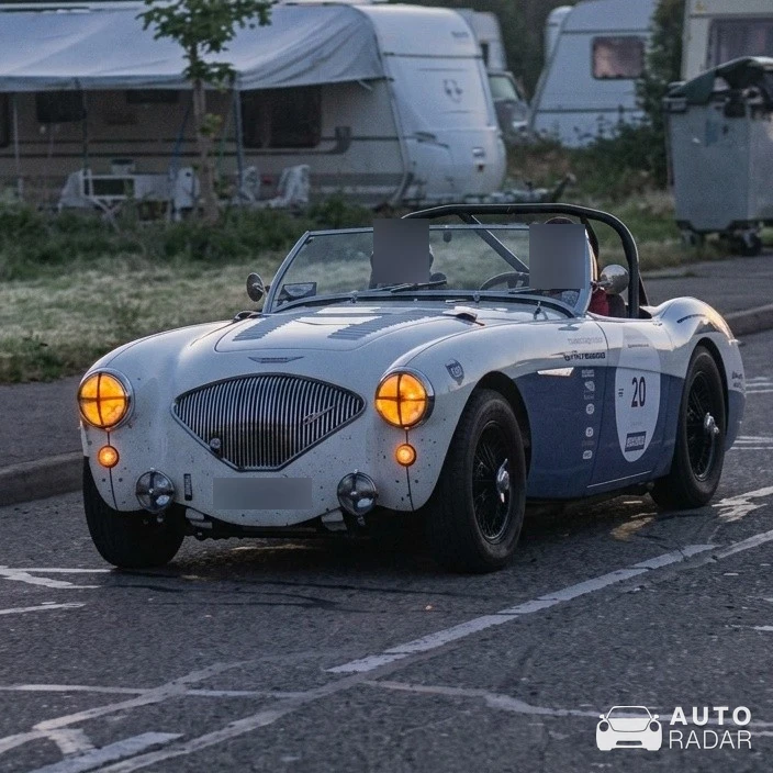 Austin-Healey 100/4 spotted in Blagnac