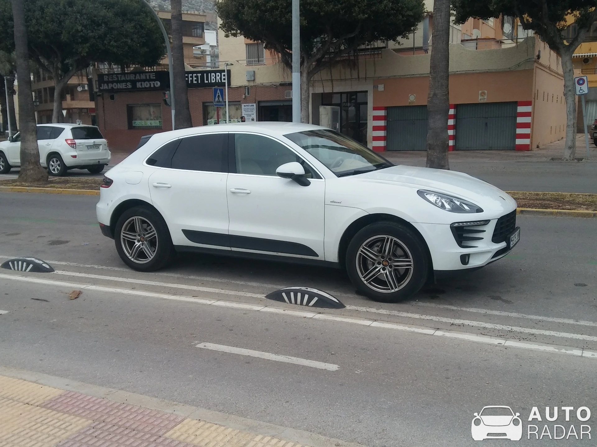 Porsche Macan S spotted in Cullera, Spain
